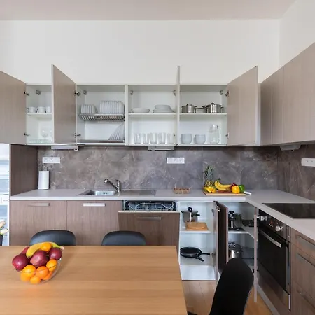 Spacious Apartments Near The River Prague Exterior photo