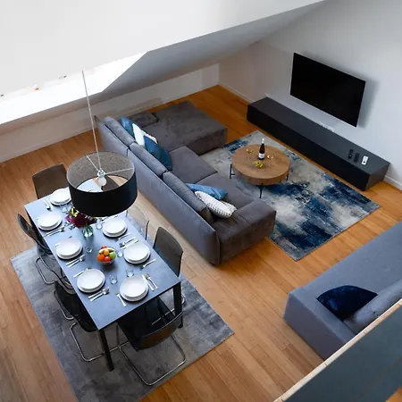Spacious Apartments Near The River Prague Exterior photo