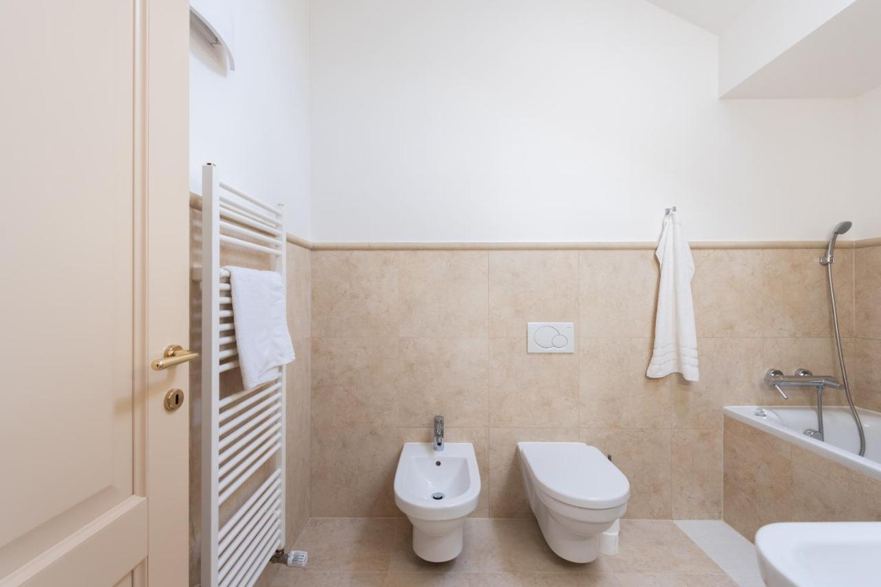 Spacious Near The River Apartment *